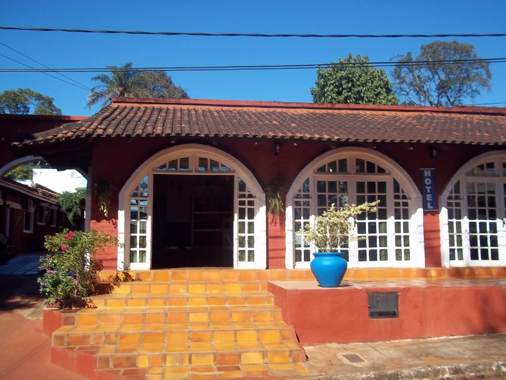 Posada Iguazu Royal ปูแอร์โตอีกวาซู ภายนอก รูปภาพ