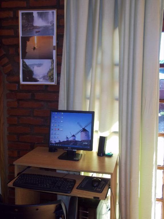Posada Iguazu Royal ปูแอร์โตอีกวาซู ภายนอก รูปภาพ